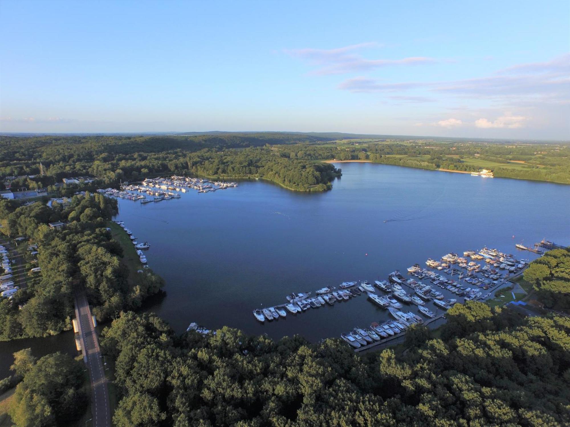 Houseboats Mookerplas Met Dakterras Middelaar Luaran gambar